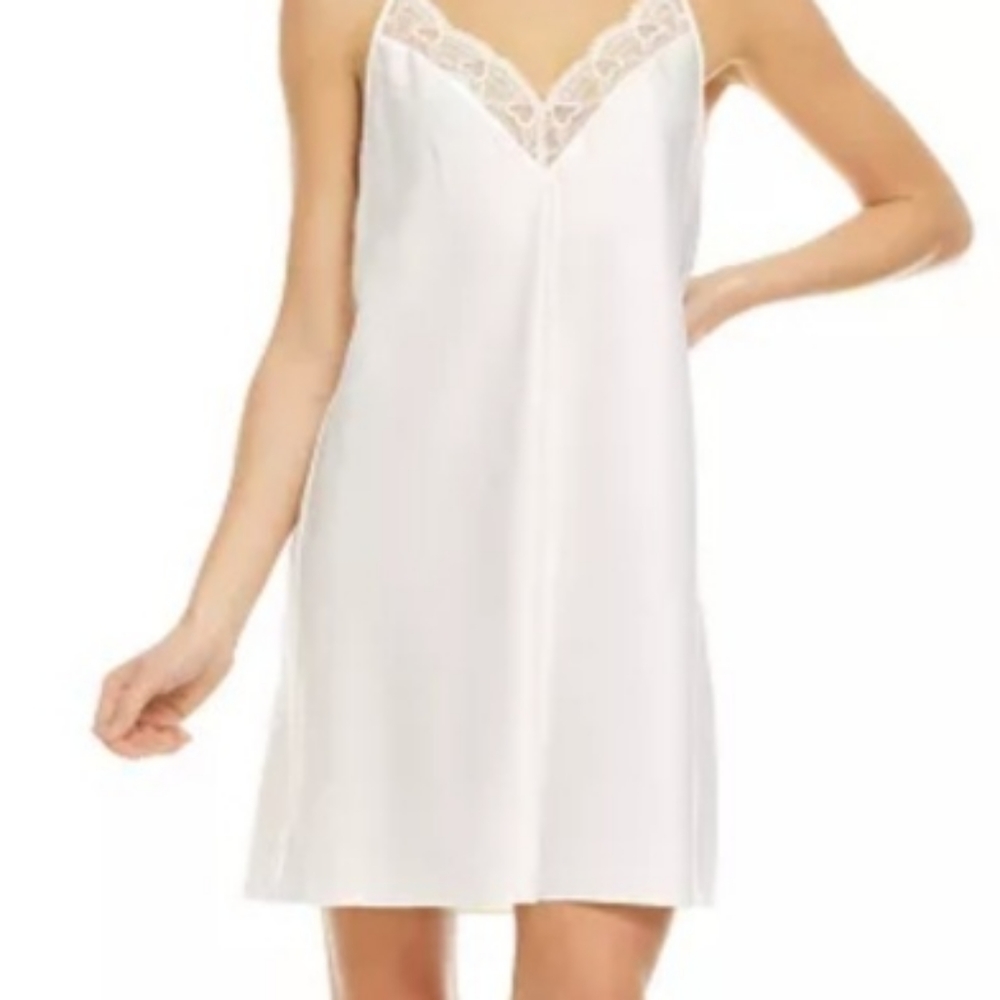 Flora by Flora NikroozKit Matte Heart Lace Charmeuse Chemise Nightgown